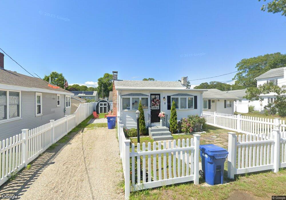 11 Swift Ave, Wareham, MA 02571 - photo 1