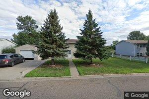 717 4th St NE, Hazen, ND 58545