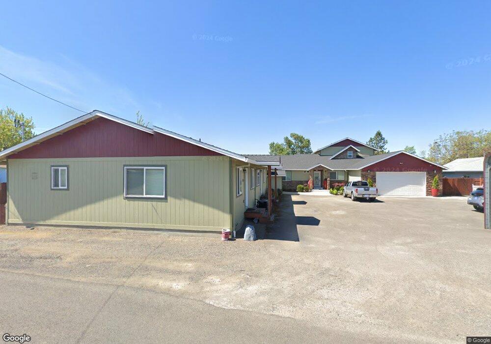 4613 Gebhard Rd, Central Point, OR 97502 - photo 1