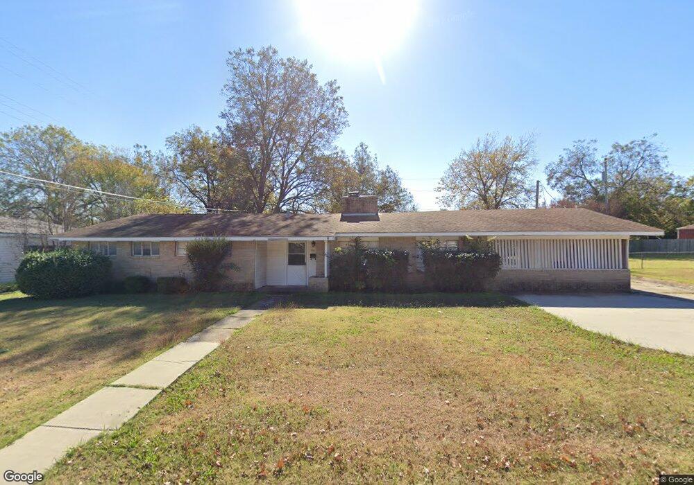 906 Davis St NW, Ardmore, OK 73401 - photo 1