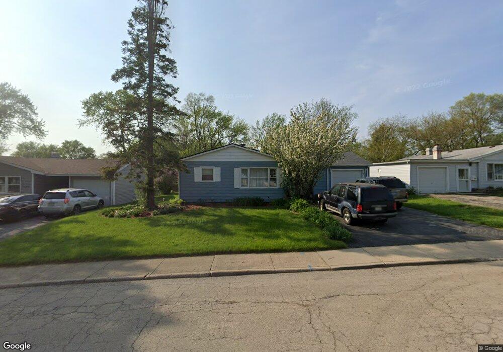 518 Waco Ln, Carpentersville, IL 60110 - photo 1