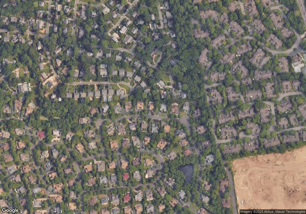 55 Bristol Dr, Manhasset, NY 11030 - photo 1