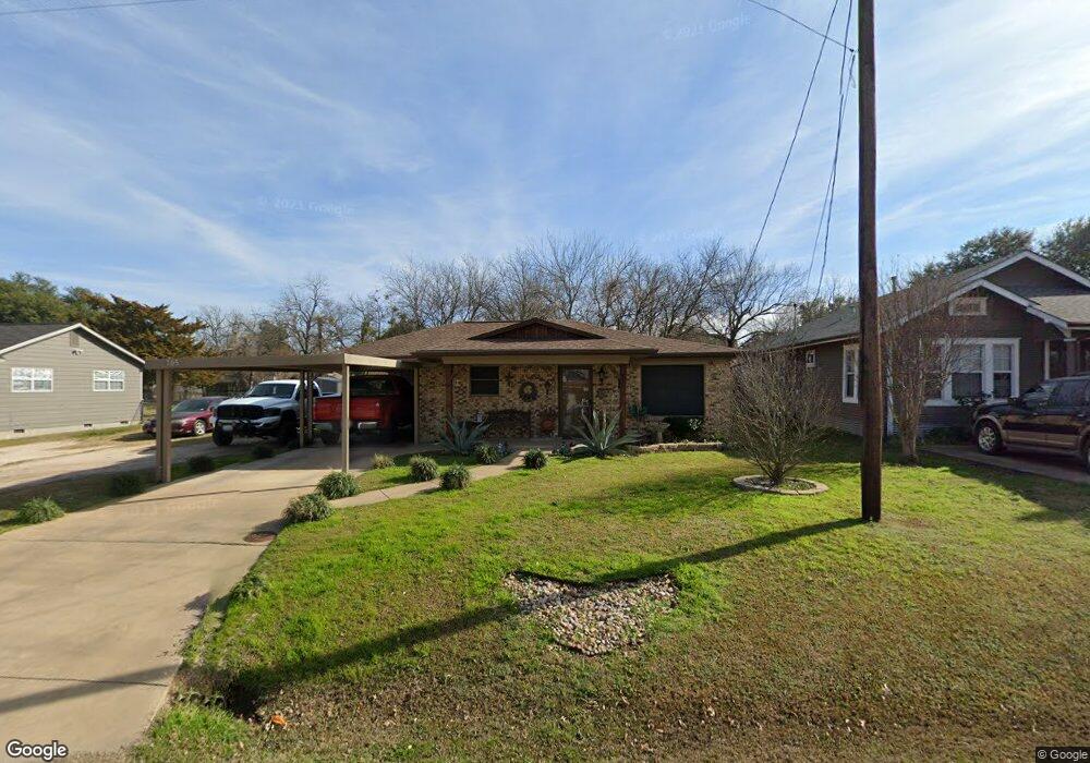 705 E Brown St, Ennis, TX 75119 - photo 1