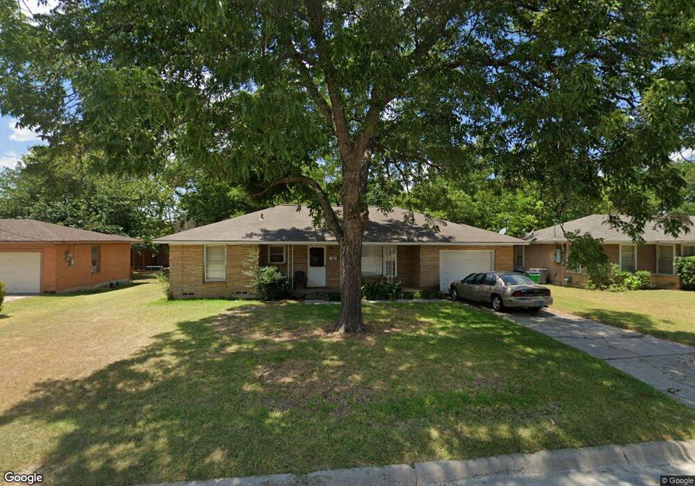 1103 Fair Ave, Gainesville, TX 76240 - photo 1