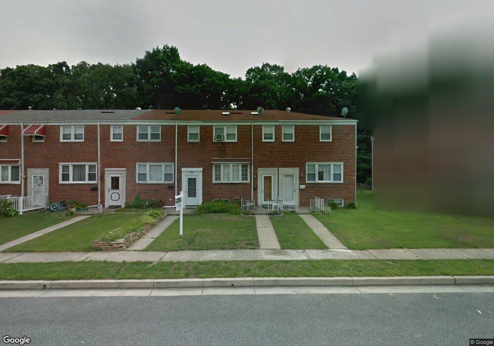 933 Circle Dr, Halethorpe, MD 21227 - photo 1