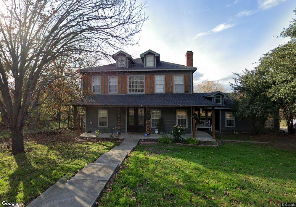 323 N Center St, Grand Prairie, TX 75050 - photo 1