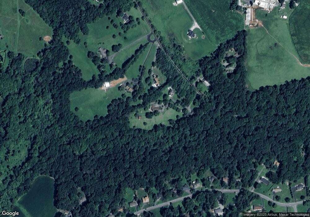 929 Buckhorn Rd, Sykesville, MD 21784 - photo 1