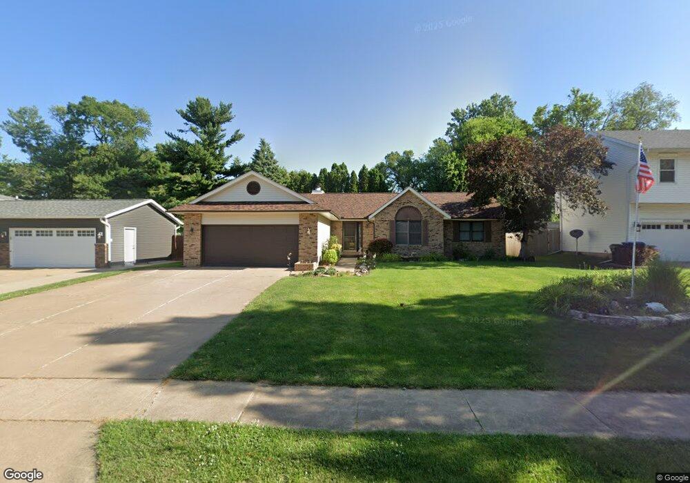 2616 W 46th St, Davenport, IA 52806 - photo 1