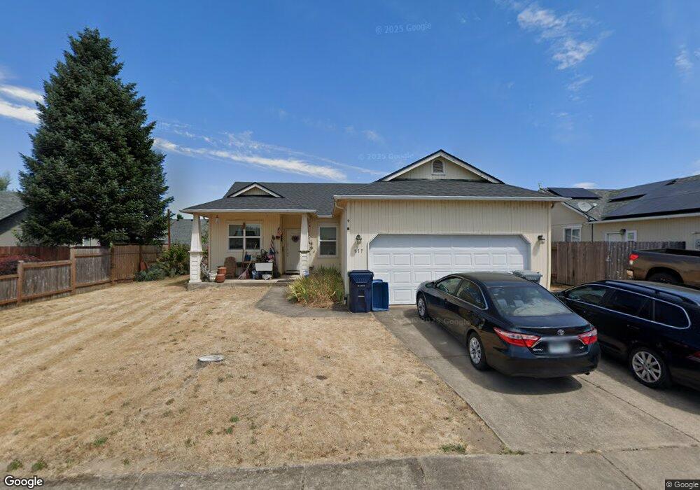 817 Osprey Loop, Creswell, OR 97426 - photo 1