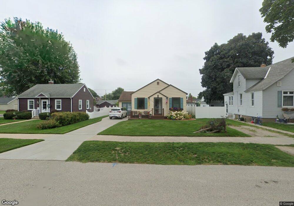 2105 16th Ave, Menominee, MI 49858 - photo 1