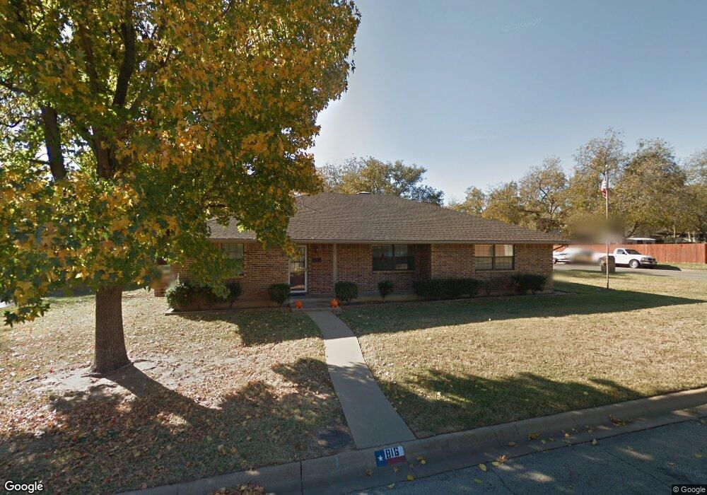 816 Hilltop Dr, Weatherford, TX 76086 - photo 1