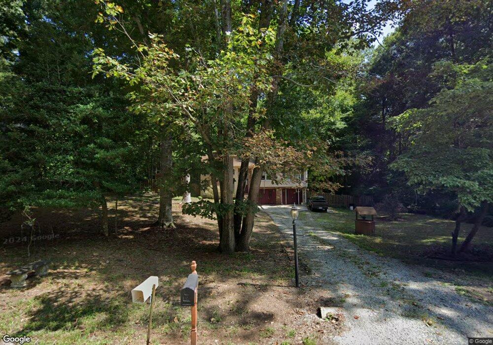 6595 Lake View Dr, Gloucester, VA 23061 - photo 1