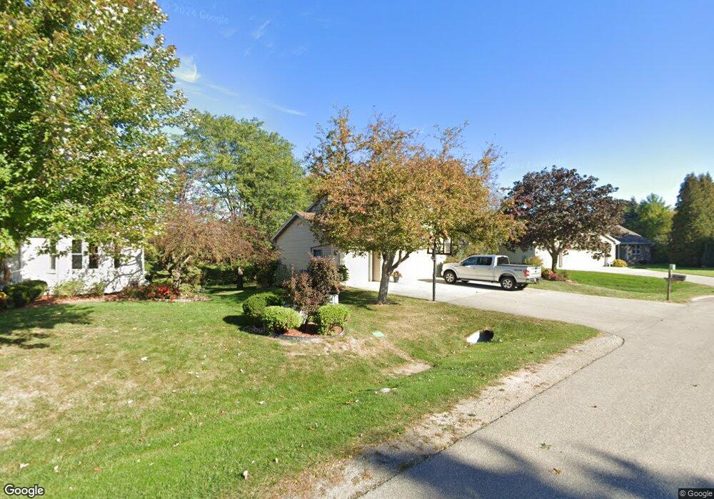 W2966 Creekside Ct, Appleton, WI 54915 - photo 1