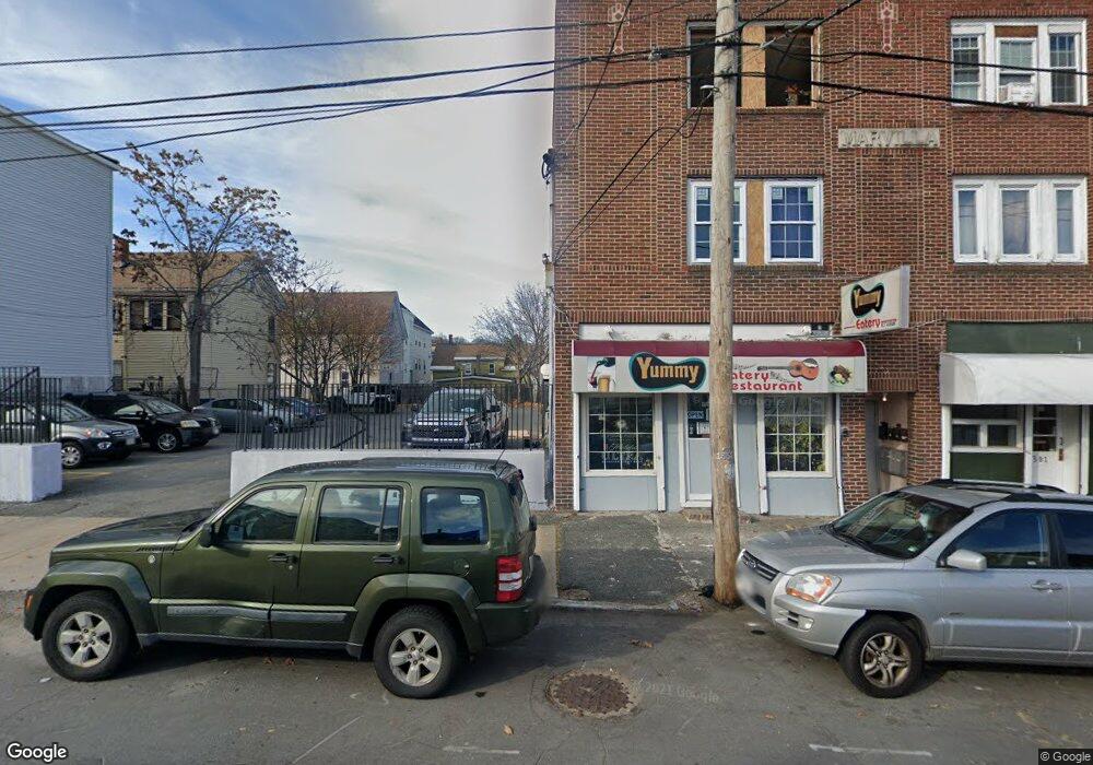 381 Lowell St unit 2, Lawrence, MA 01841 - photo 1