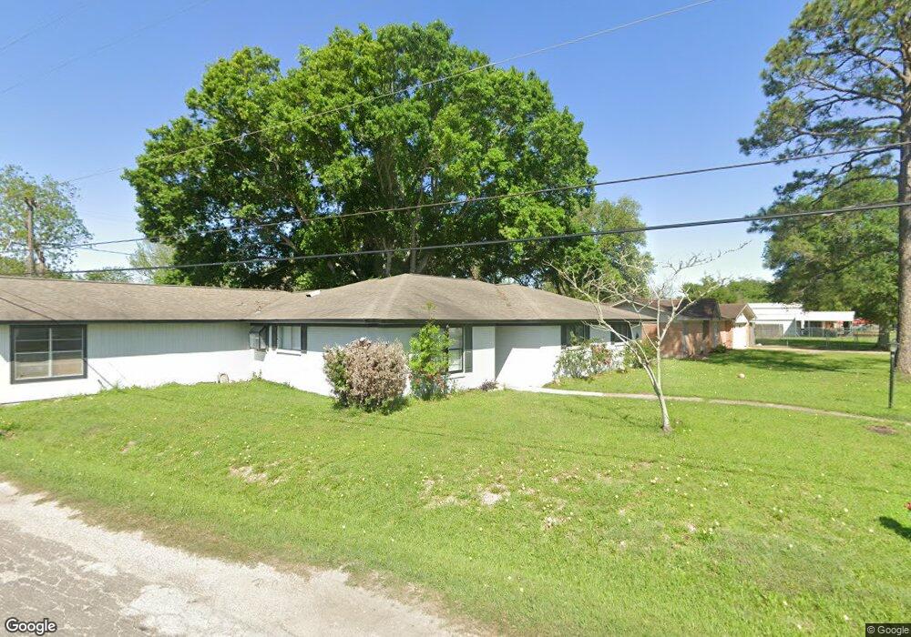 101 Lindsey Ave, Bay City, TX 77414 - photo 1
