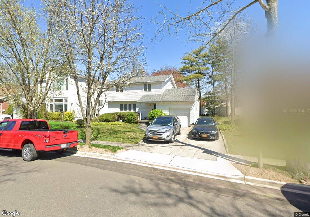 14 Driftwood Dr, Port Washington, NY 11050 - photo 1