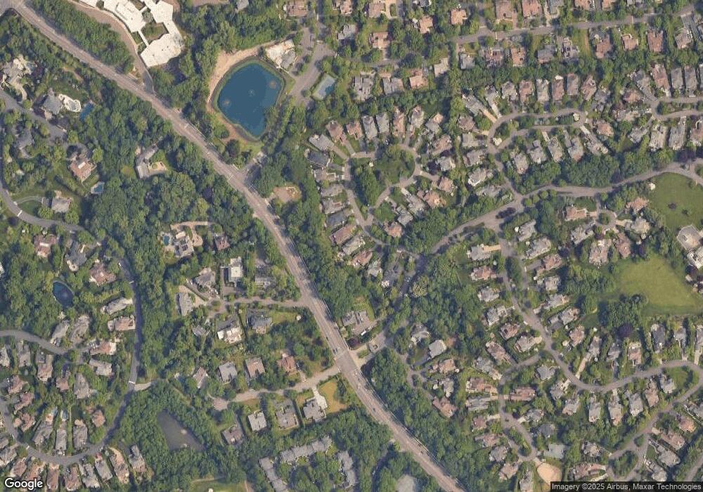 7 Claridge Cir, Manhasset, NY 11030 - photo 1