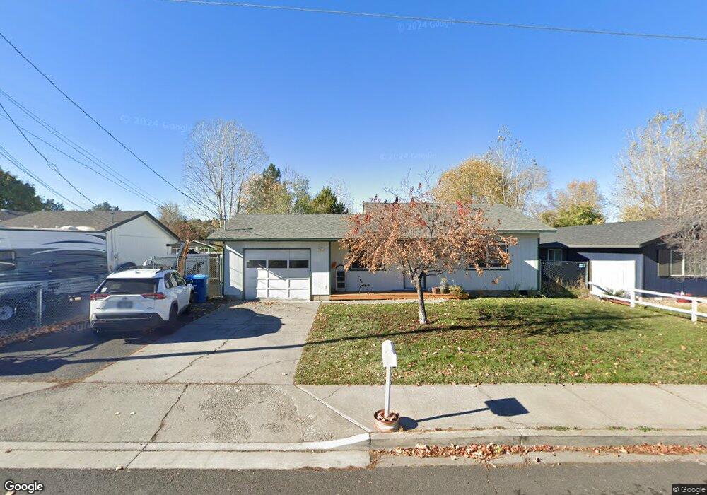 2403 SW 29th St, Redmond, OR 97756 - photo 1