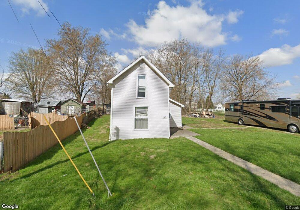 124 N Harmony St, Elwood, IN 46036 - photo 1