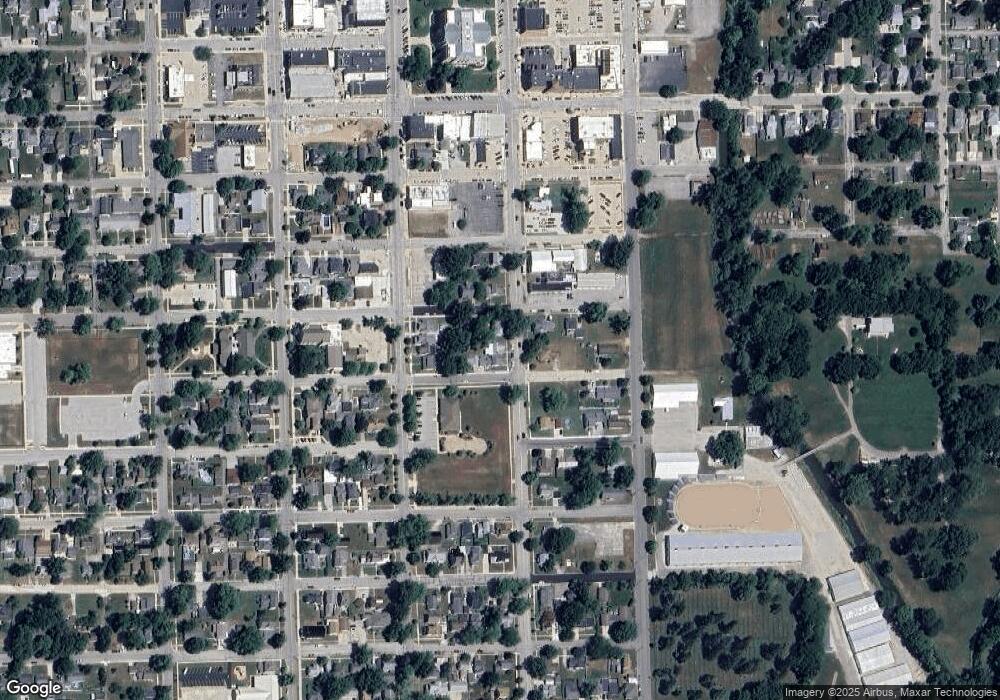 607 S Cedar St, Auburn, IN 46706 - photo 1