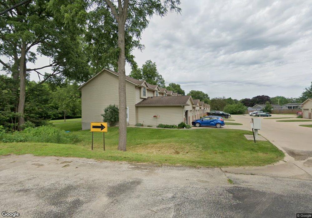 235 Shelley Ln NW unit F, Cedar Rapids, IA 52405 - photo 1