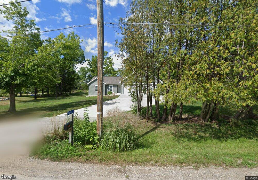 4808 Mcgowan Dr, Cedar Rapids, IA 52403 - photo 1