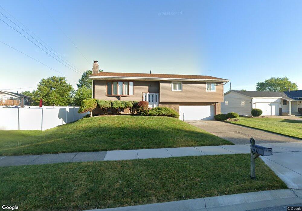 702 Fillmore Ave, Dyer, IN 46311 - photo 1