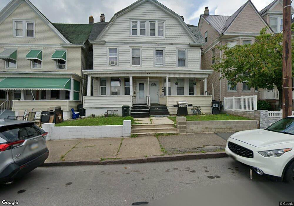 152 N Wyoming St, Hazleton, PA 18201 - photo 1