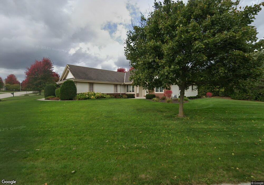 N71W14548 Terriwood Dr, Menomonee Falls, WI 53051 - photo 1