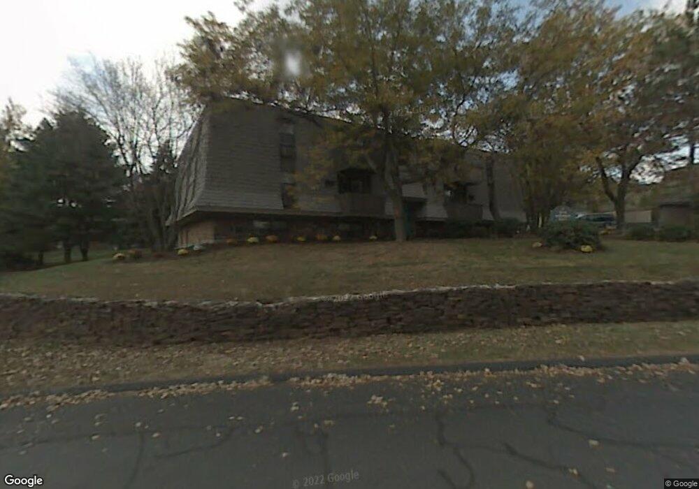 2 Robinson Rd unit 1br, Rocky Hill, CT 06067 - photo 1