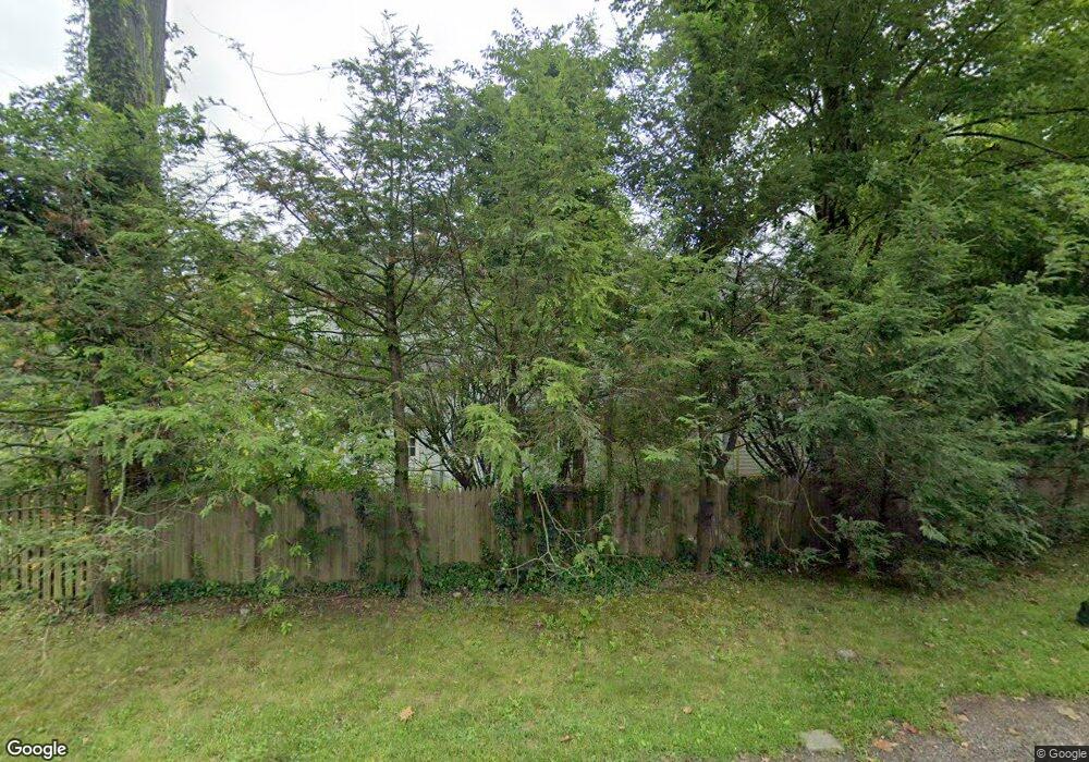 33 Pondview Rd, Rye, NY 10580 - photo 1