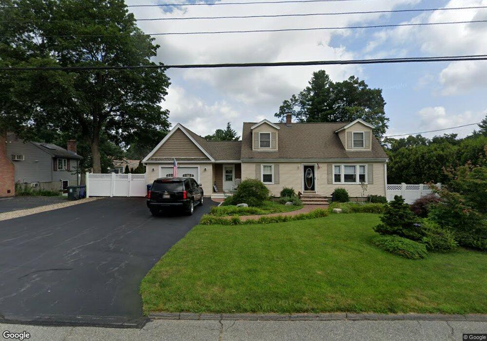 28 Oakridge Cir, Wilmington, MA 01887 - photo 1