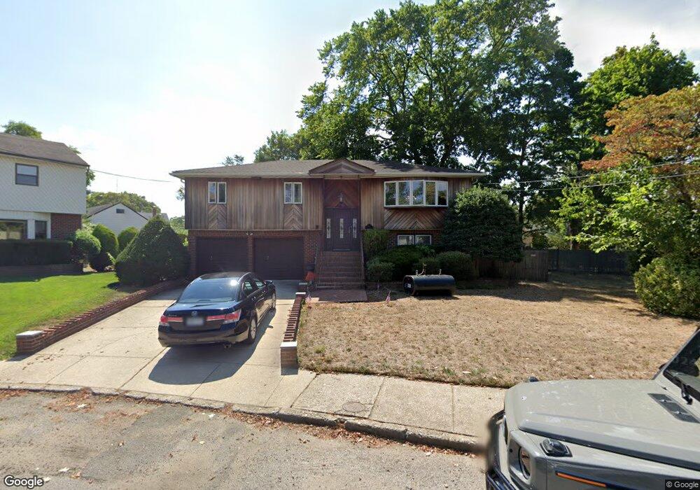 426 Nocella Ct, West Hempstead, NY 11552 - photo 1