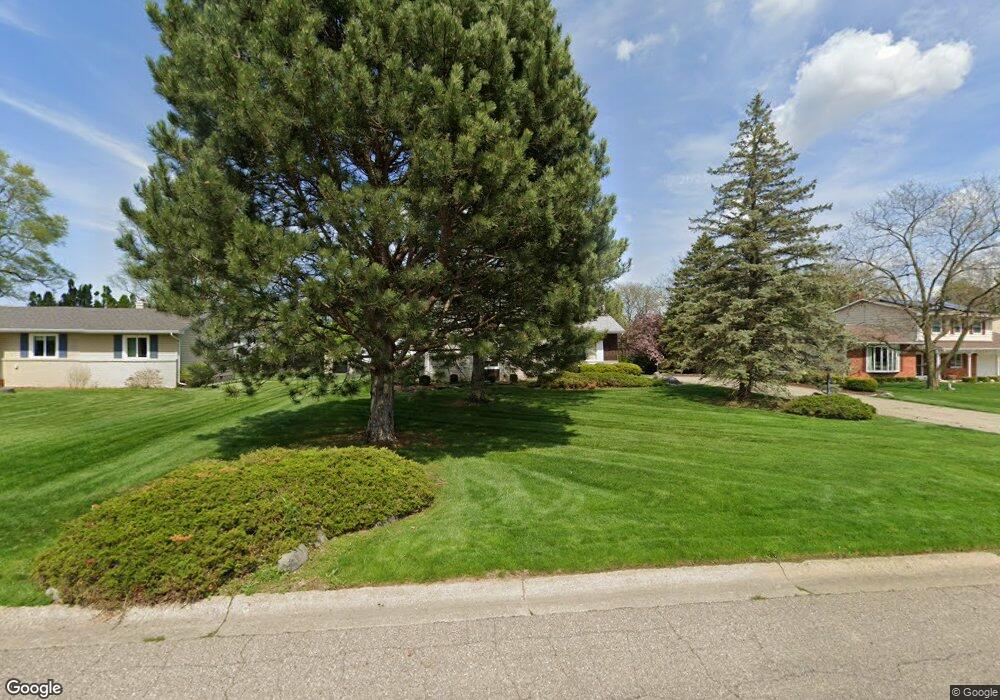 6164 Lancaster Dr, Flint, MI 48532 - photo 1