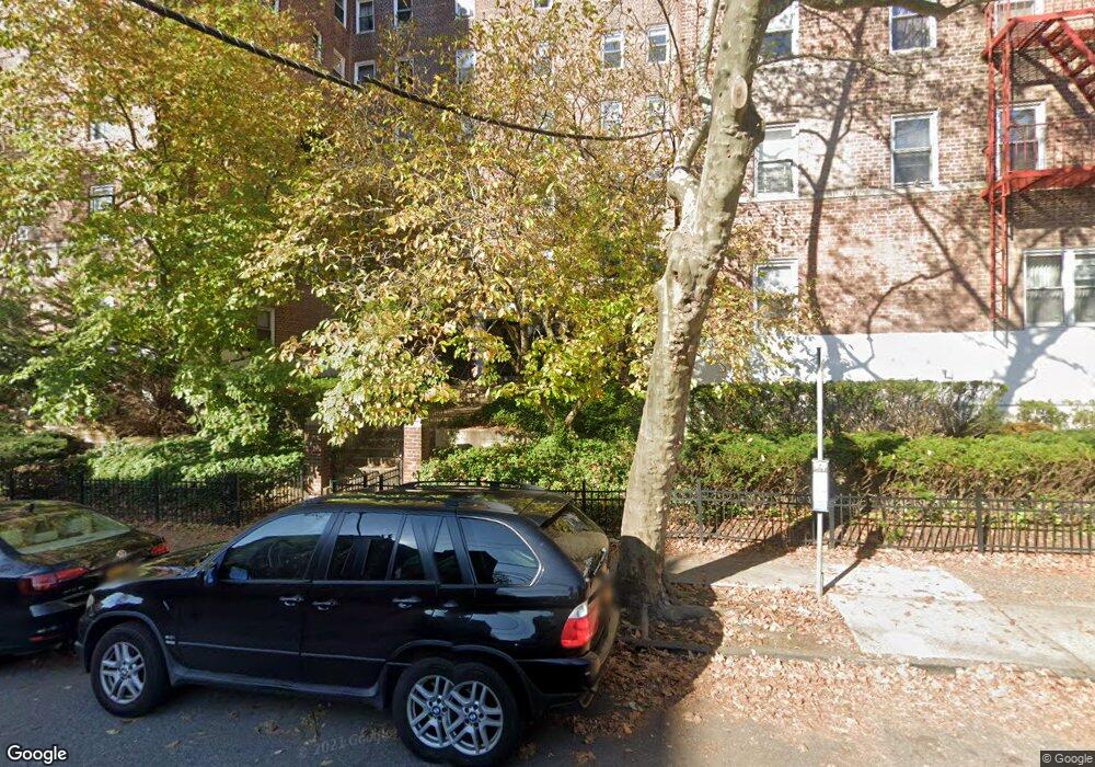 801 Bronx River Rd unit 4F, Bronxville, NY 10708 - photo 1