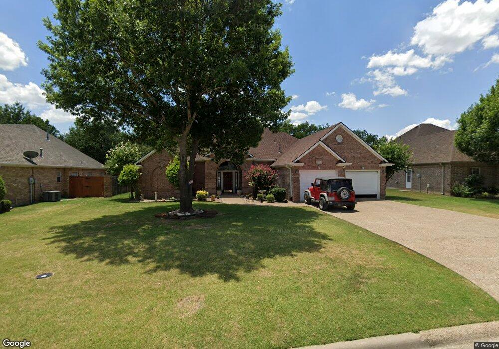 913 Wheeler Creek Dr, Gainesville, TX 76240 - photo 1