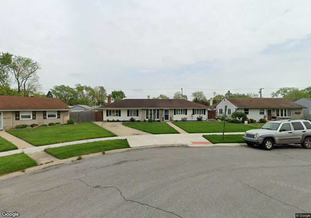 621 N Lindberg St, Griffith, IN 46319 - photo 1