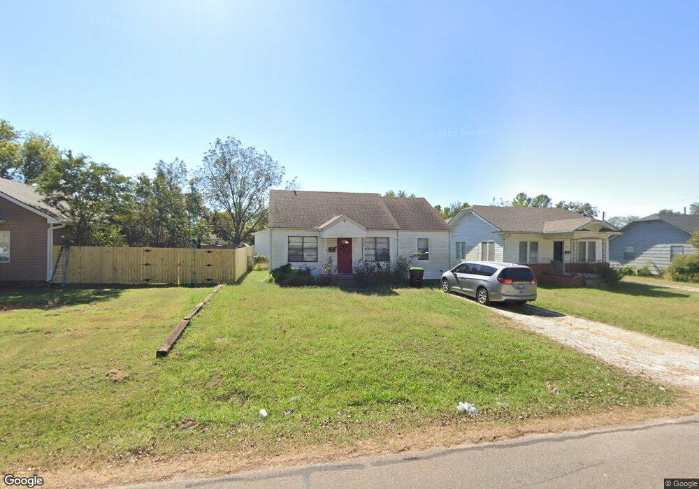 1121 E Beverly St, Ada, OK 74820 - photo 1