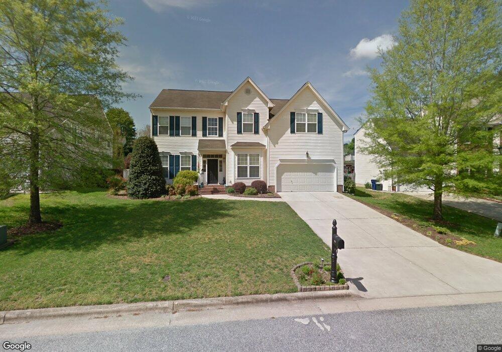 205 Jamestown Oaks Dr, Jamestown, NC 27282 - photo 1