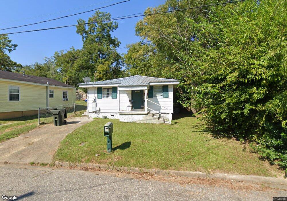 725 Shirley St, Dothan, AL 36303 - photo 1