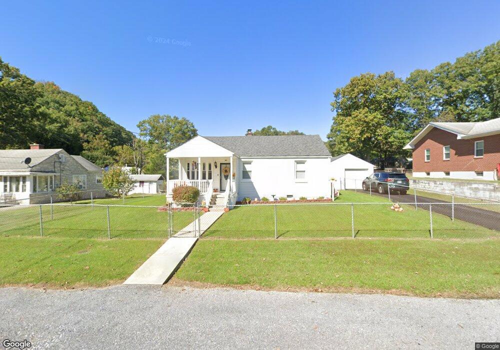 2308 Benson St, Clifton Forge, VA 24422 - photo 1