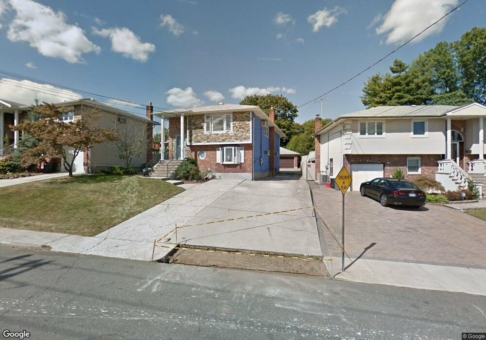 371 Courthouse Rd, Franklin Square, NY 11010 - photo 1