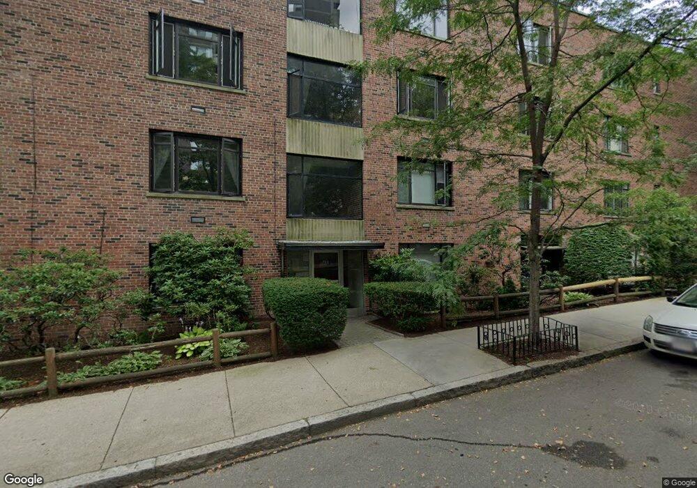 94 Griggs Rd unit 31, Brookline, MA 02446 - photo 1