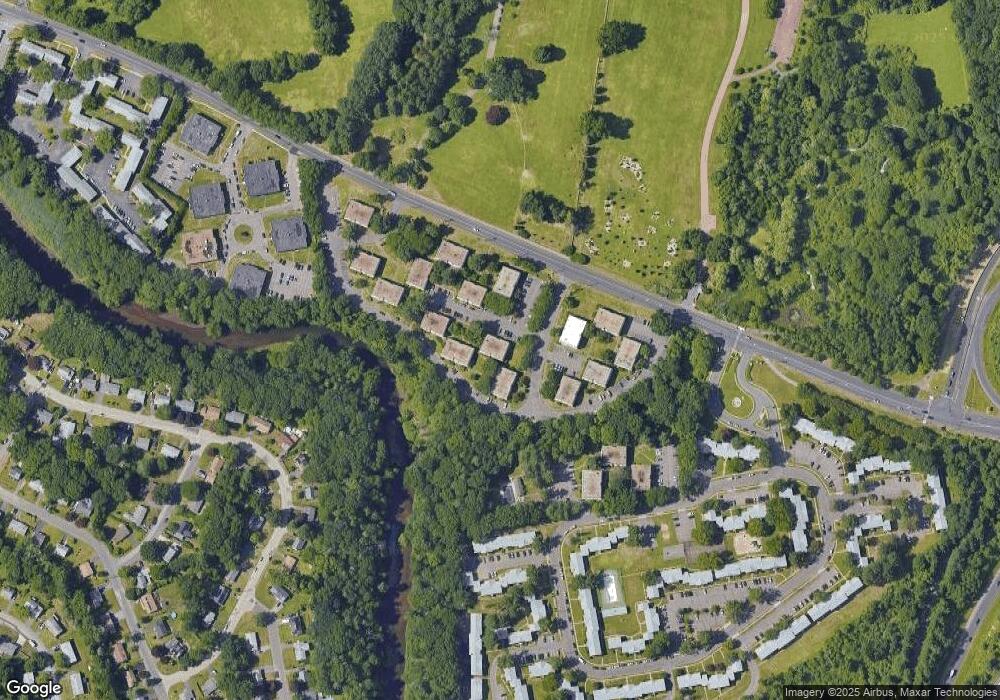 1184 Middle Turnpike W unit A, Manchester, CT 06040 - photo 1