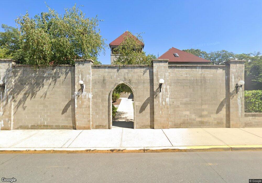 130 Maple Ave unit WB-4, Red Bank, NJ 07701 - photo 1