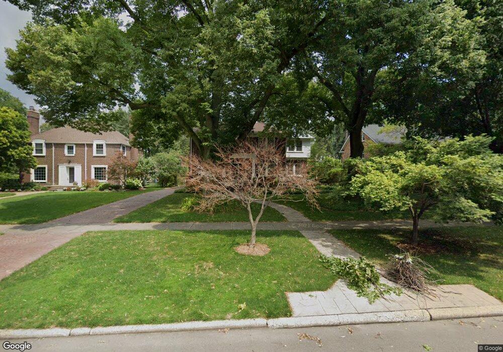 1350 Devonshire Rd, Grosse Pointe Park, MI 48230 - photo 1