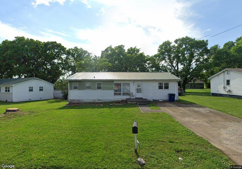 905 Smith St, Shelbyville, TN 37160 - photo 1