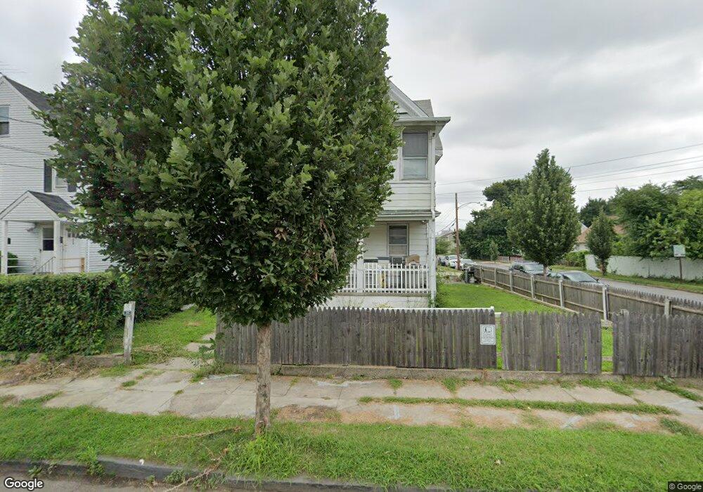 212 Wilmot Ave, Bridgeport, CT 06607 - photo 1