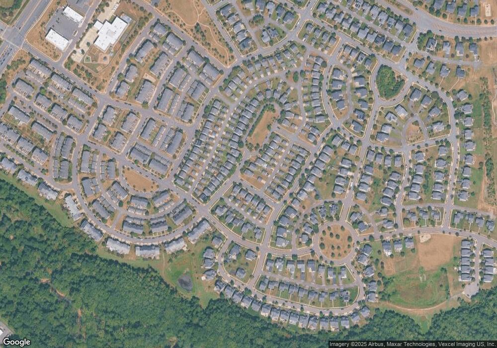 2479 Five Fathom Cir, Woodbridge, VA 22191 - photo 1