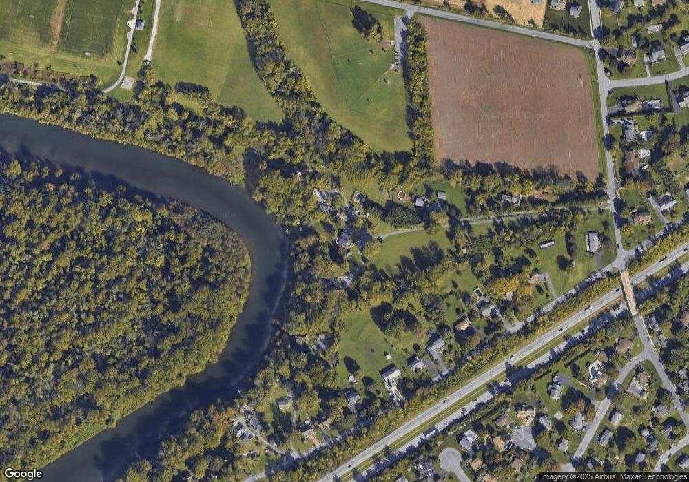 4510 Stoudts Ferry Bridge Rd, Reading, PA 19605 - photo 1